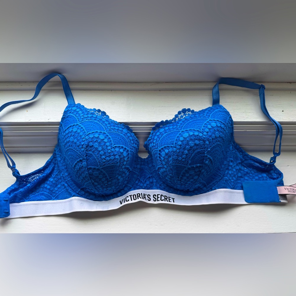Victoria's Secret Blue Lace Bra